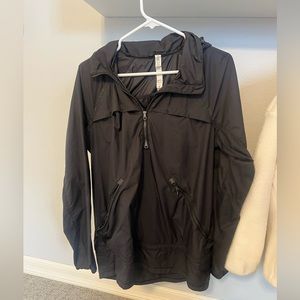 Lululemon rain pullover